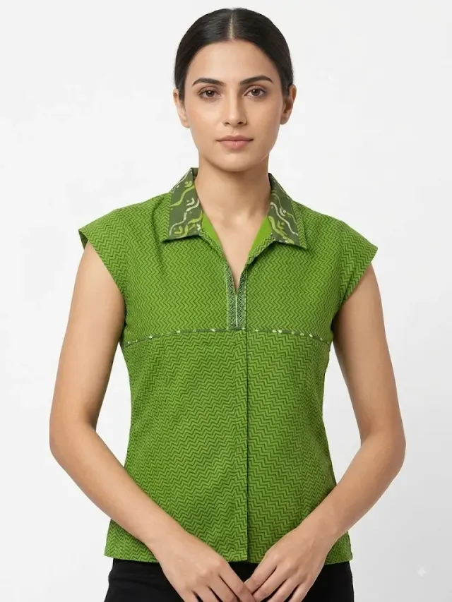 GLOBUS Women Green Chevron Printed Extended-Sleeve Cotton Top