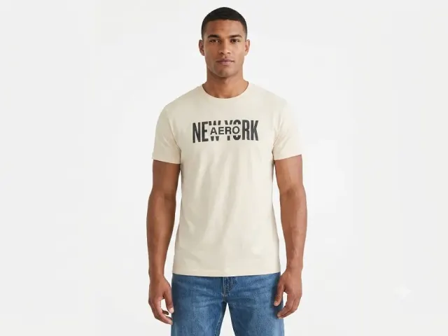 Aéropostale Men's Off-White "New York AERO" Graphic Crew Neck T-Shirt (Size L)