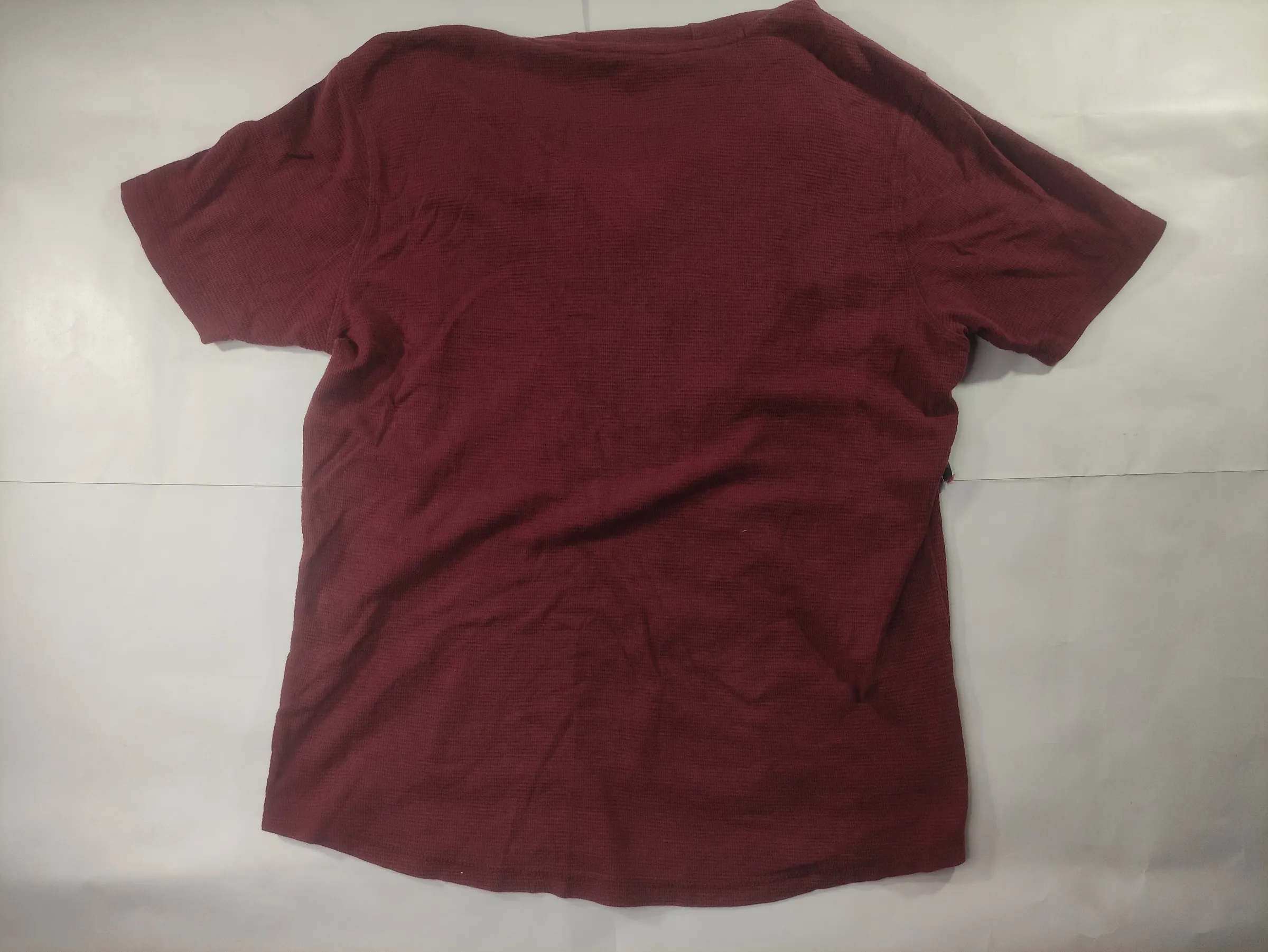 DNMX Men Maroon Textured Short Sleeve Hooded Henley T-Shirt with Kangaroo Pocket — view 9