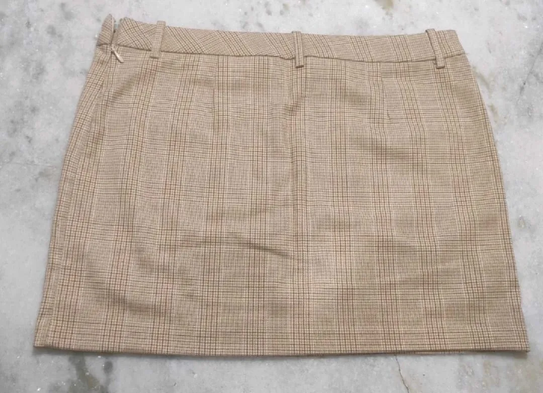 H&M DIVIDED Women's Beige Glen Plaid Tailored A-Line Mini Skirt — view 2