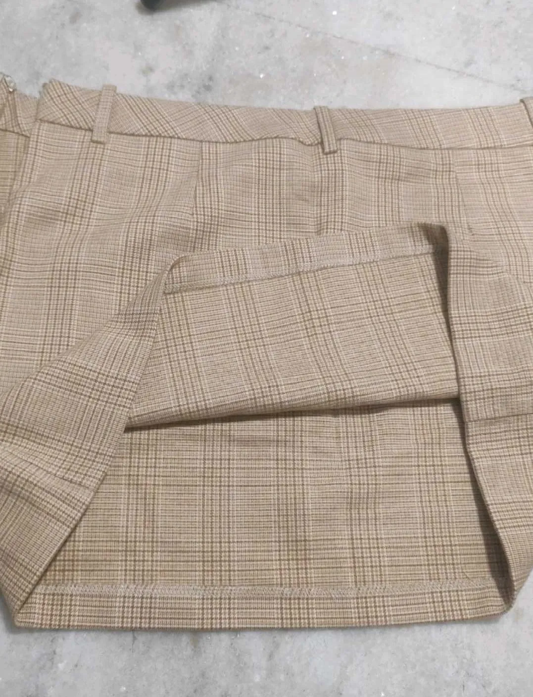 H&M DIVIDED Women's Beige Glen Plaid Tailored A-Line Mini Skirt — view 7
