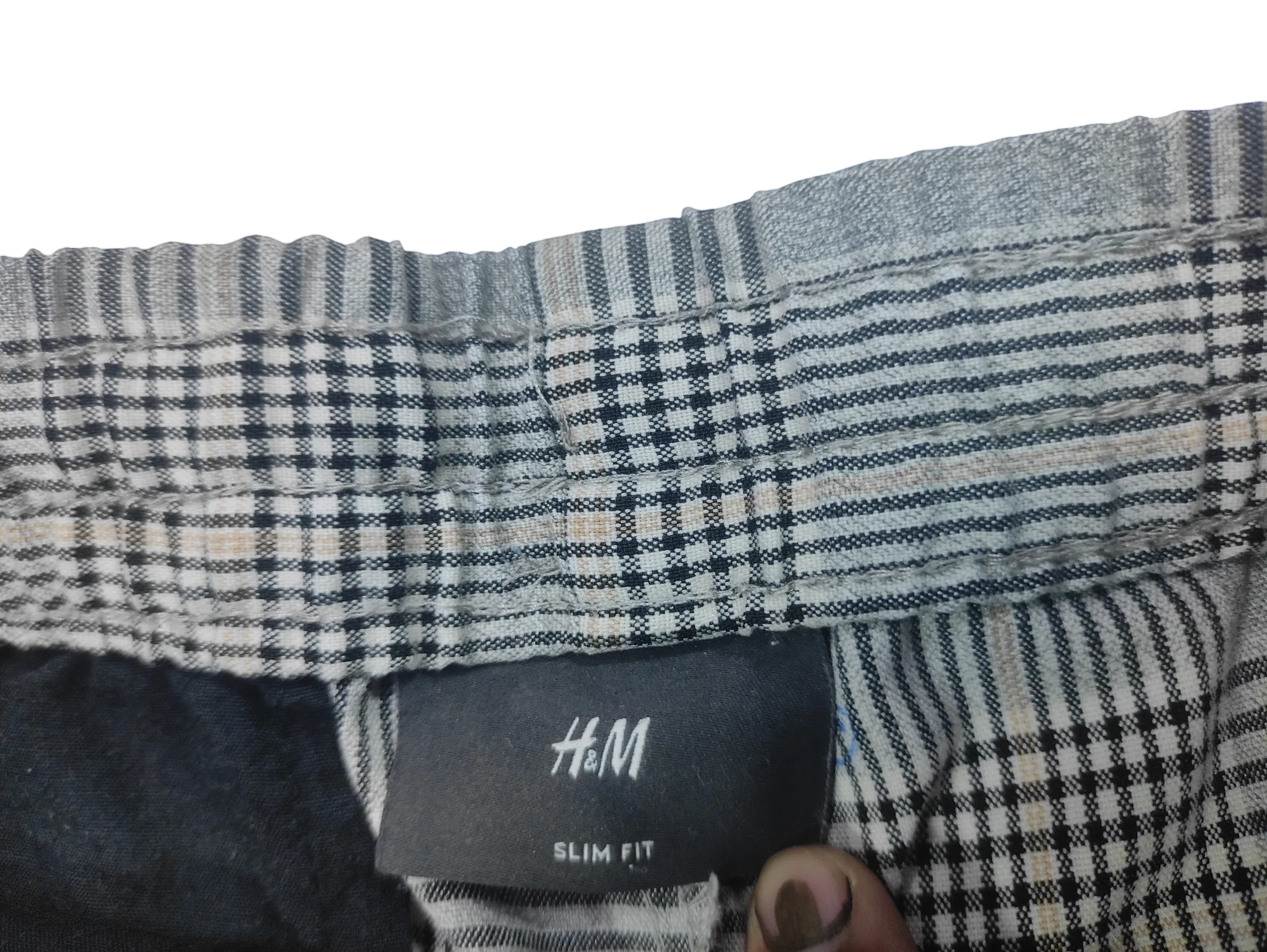 H&M Women's Slim Fit Glen Plaid Pull-On Trousers with Drawstring Waist — view 4