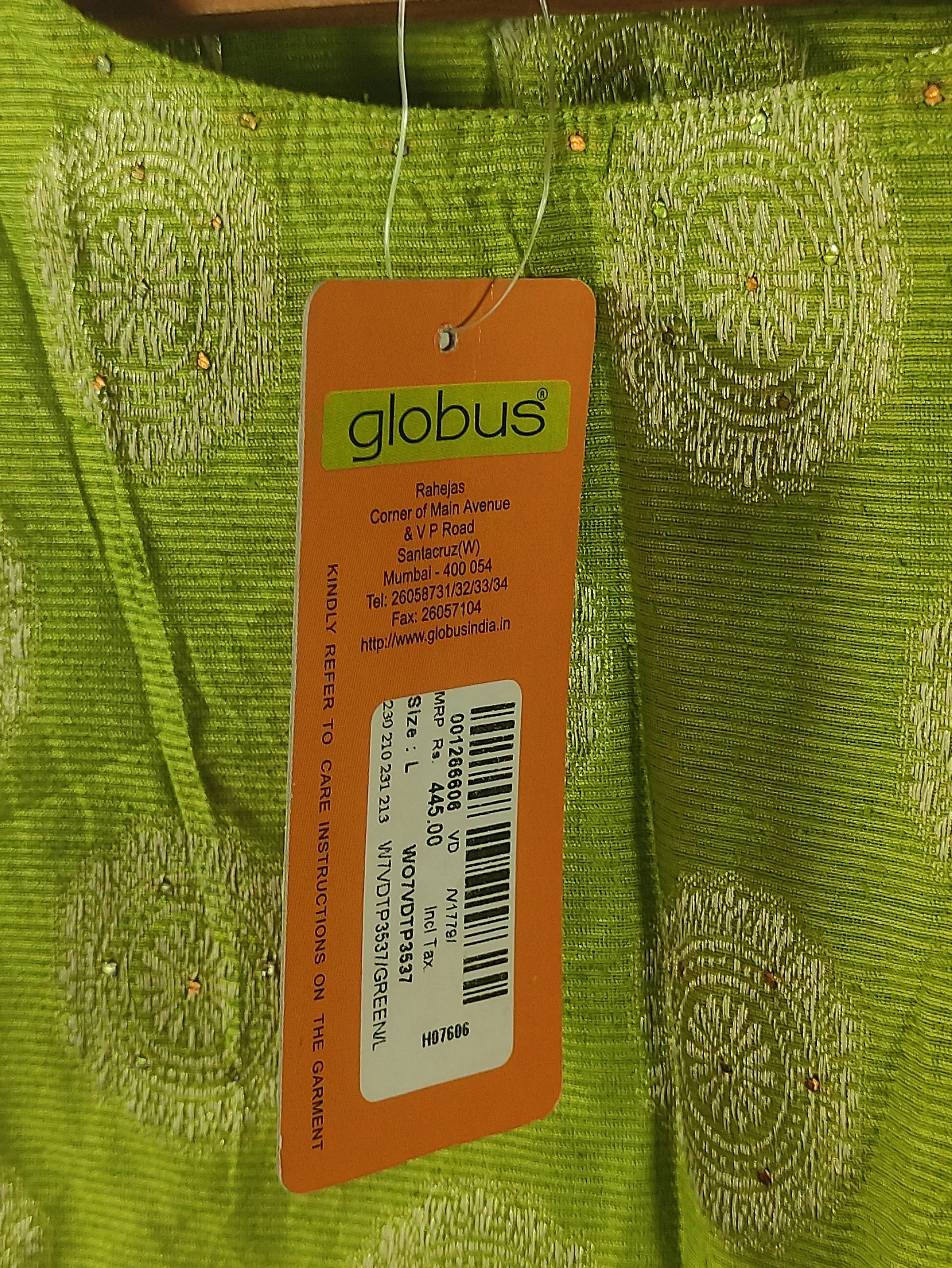 Globus Sleeveless Lime Green Mandala Print Fusion Top with Pleat Detail for Women — view 7