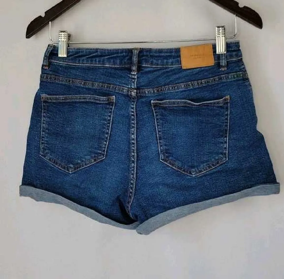 Zara Trafaluc Women's High-Rise Button-Fly Cuffed Denim Shorts — view 3