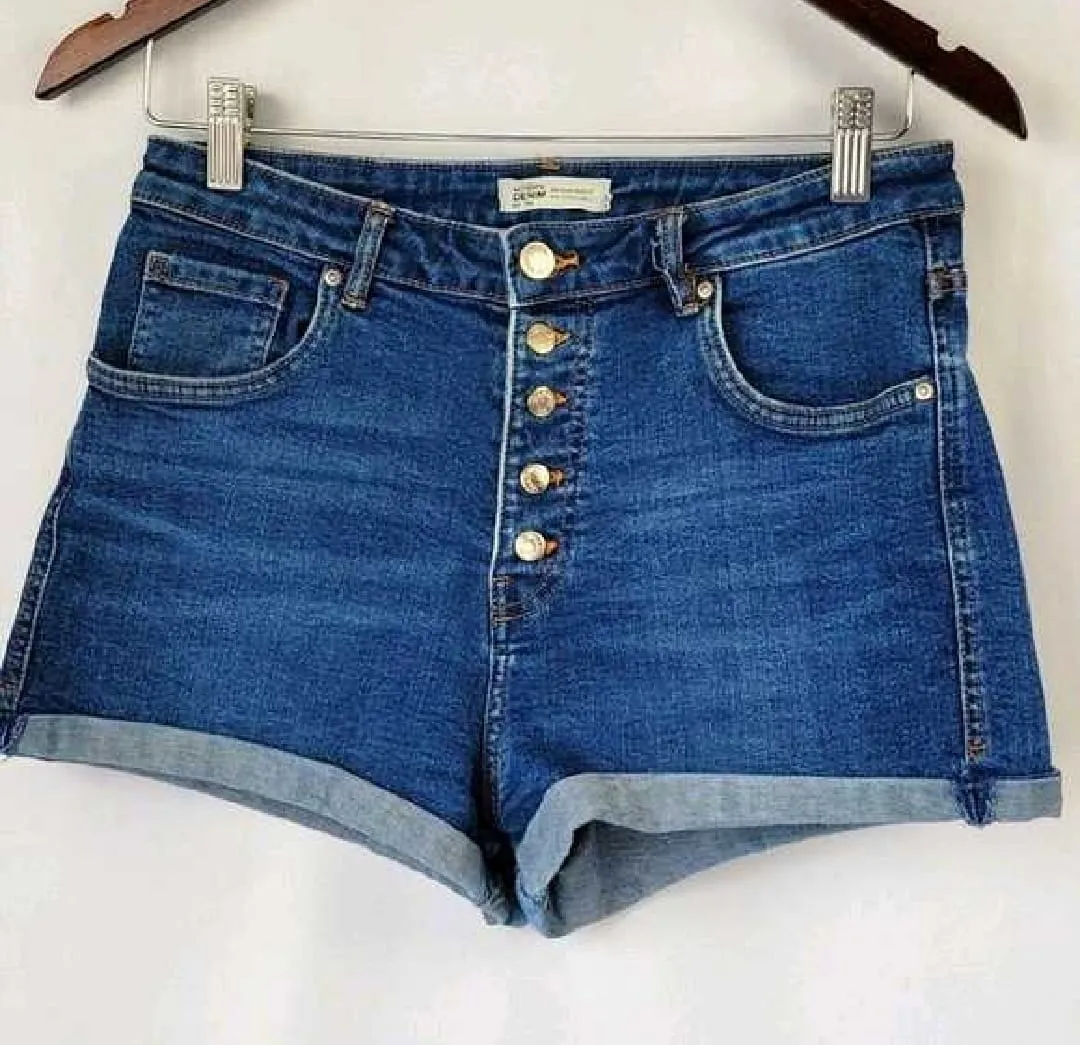 Zara Trafaluc Women's High-Rise Button-Fly Cuffed Denim Shorts — view 2