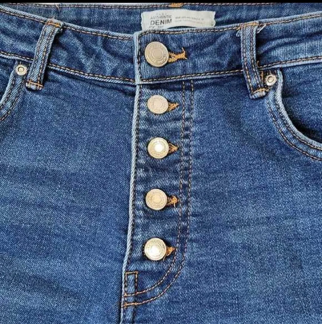 Zara Trafaluc Women's High-Rise Button-Fly Cuffed Denim Shorts — view 10