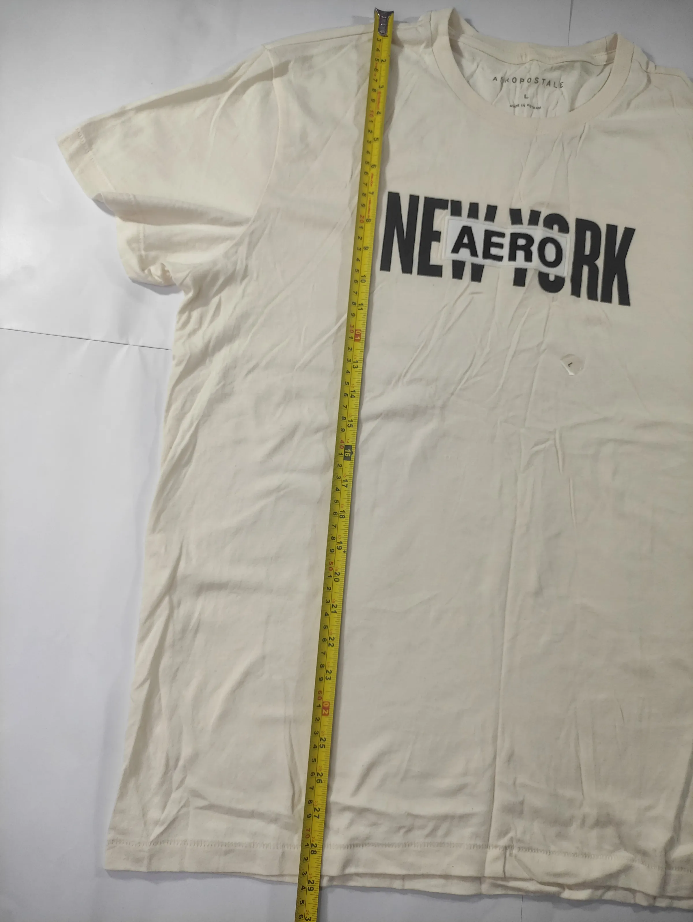 Aéropostale Men's Off-White "New York AERO" Graphic Crew Neck T-Shirt (Size L) — view 7