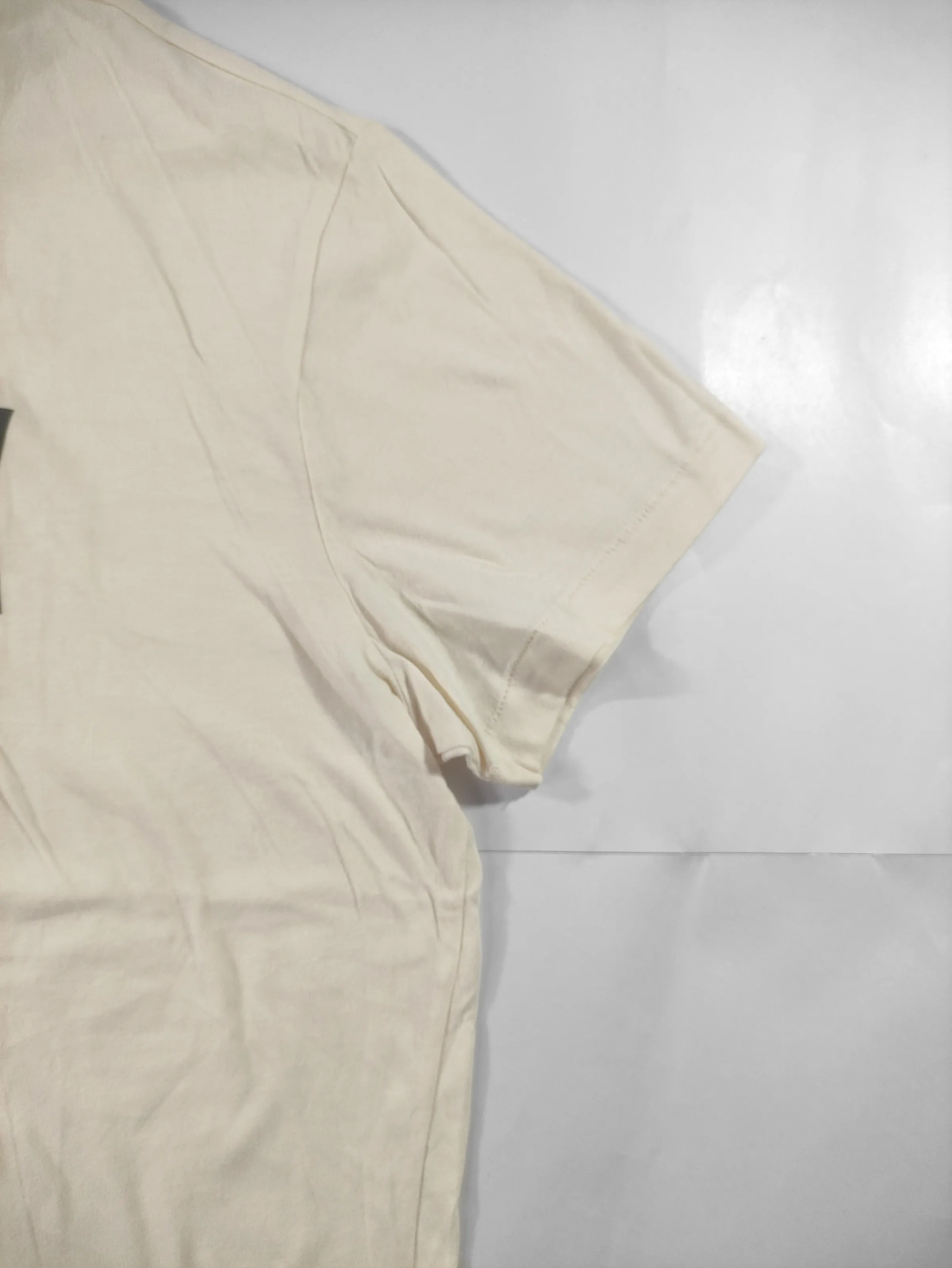 Aéropostale Men's Off-White "New York AERO" Graphic Crew Neck T-Shirt (Size L) — view 3