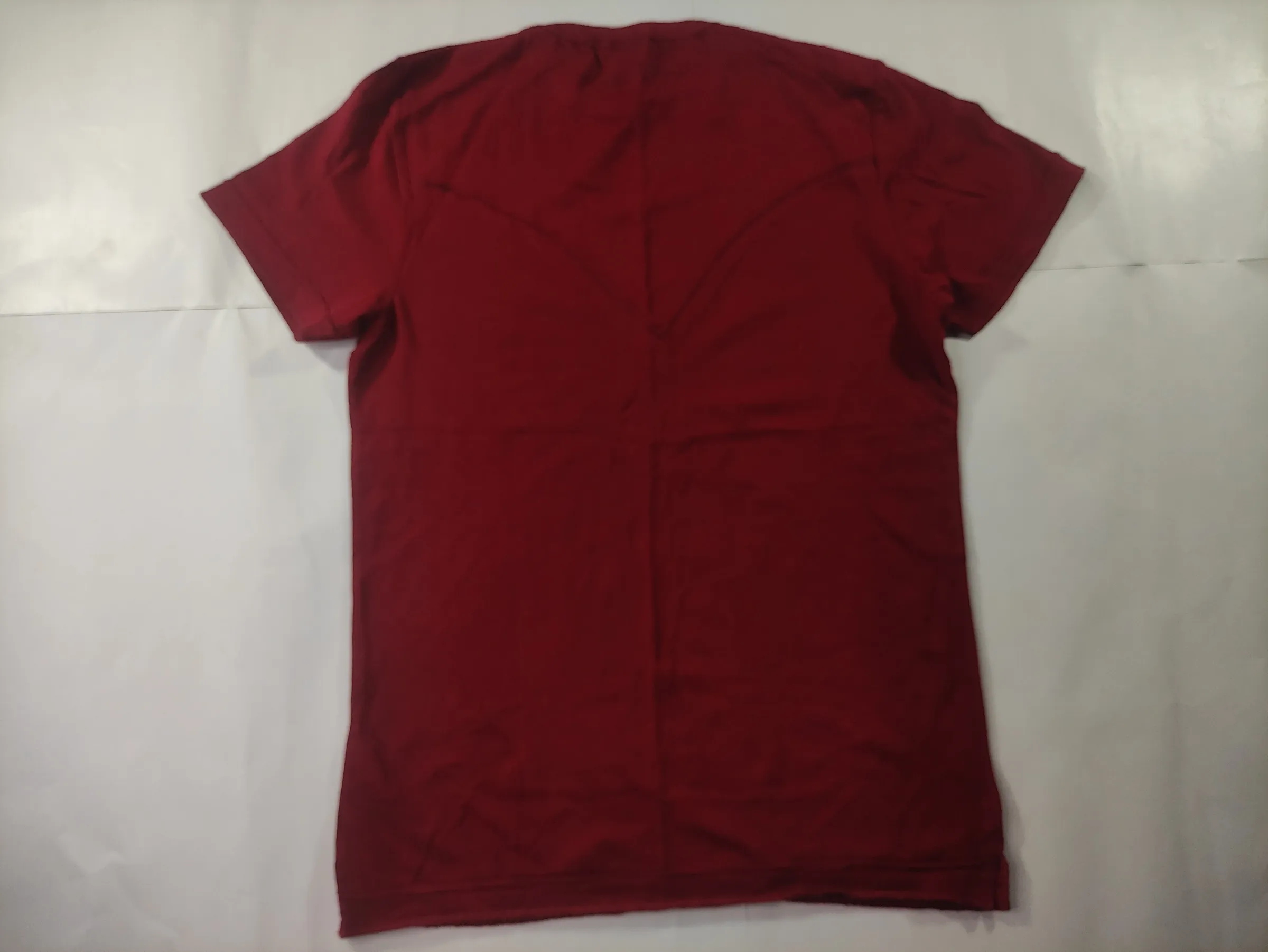 Levi's Men's "Knocking Against All Odds" Graphic Crewneck T-Shirt - Maroon — view 9