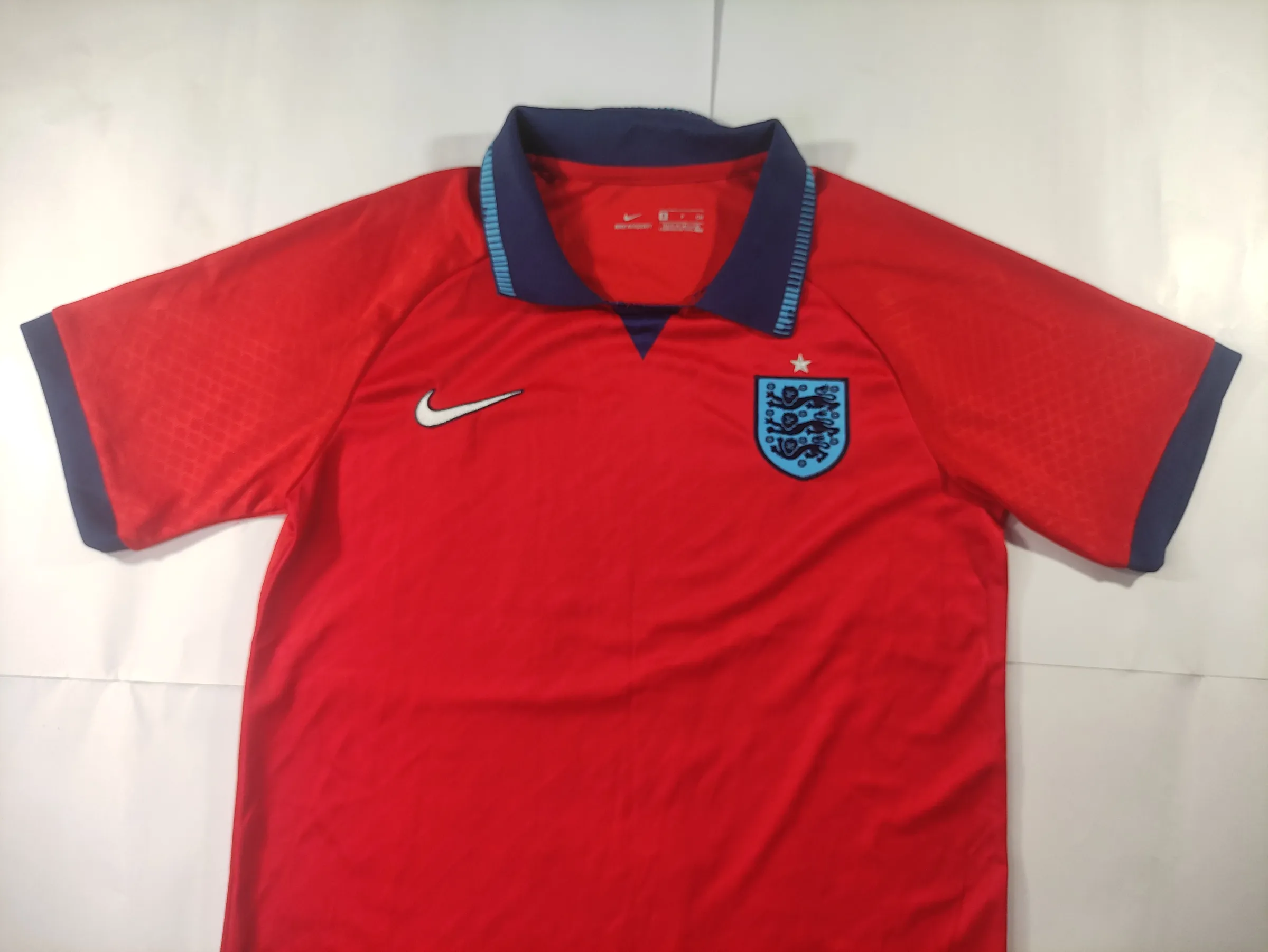 Nike England Men's Away Dri-FIT ADV / Aeroswift Football Jersey – Red — view 5