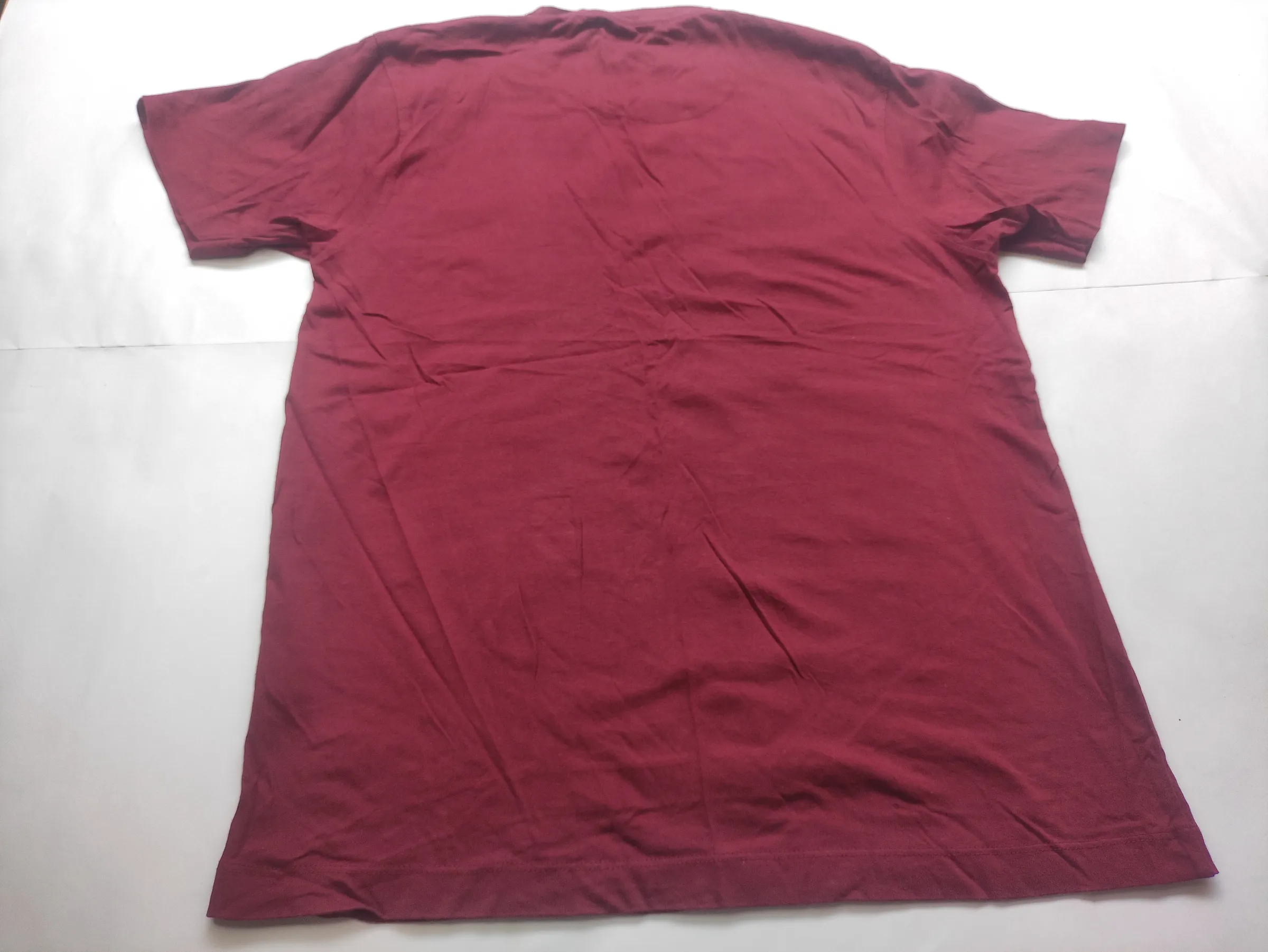 Roadster Men Maroon Solid Crew Neck Pocket T-Shirt — view 9